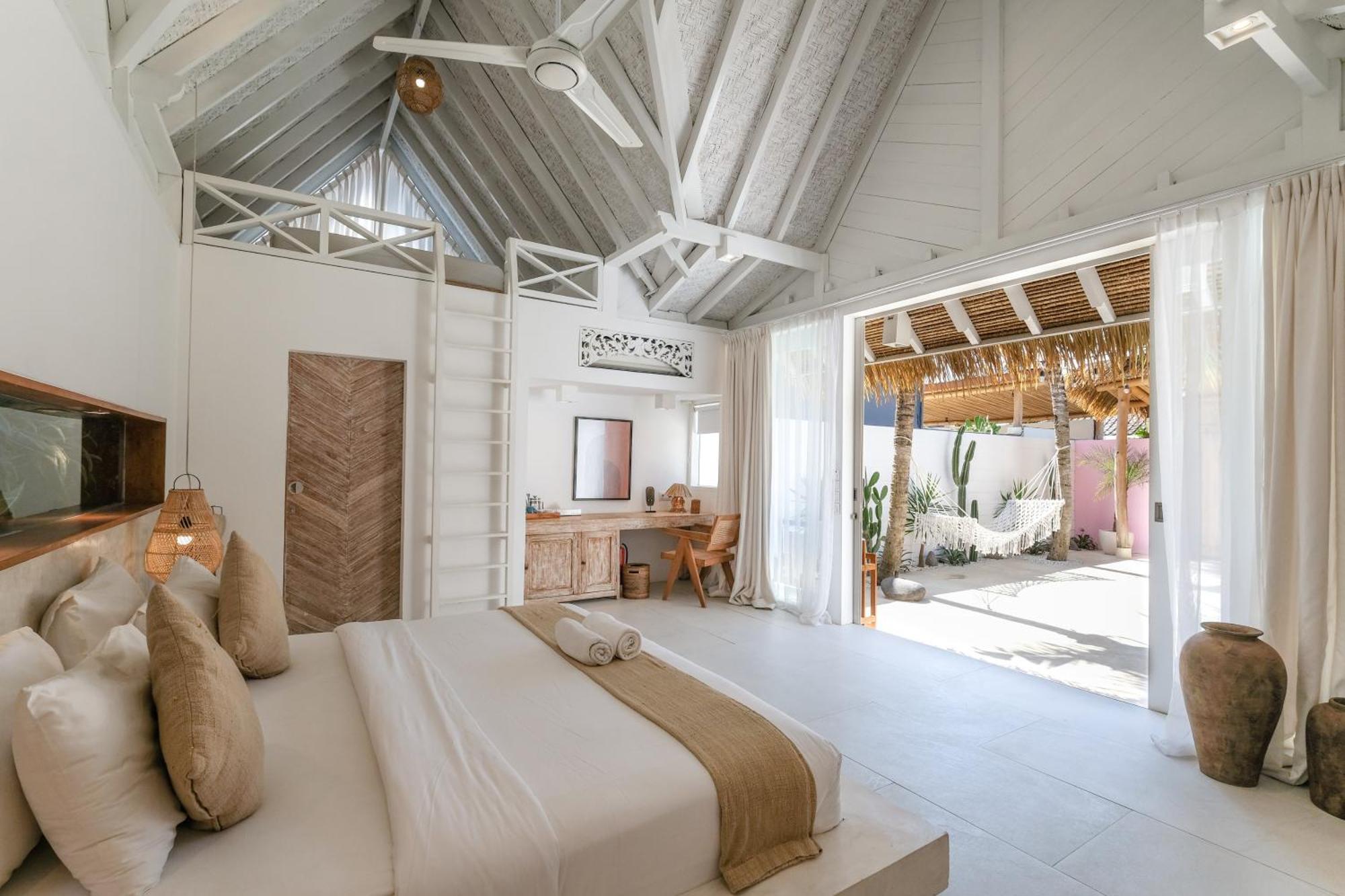 Deluxe Villa,1549689484:JPEG